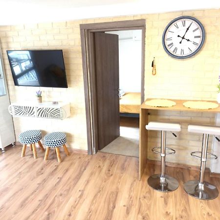 Renovated Loft Near The Center Apartment Heraklion  Exterior photo